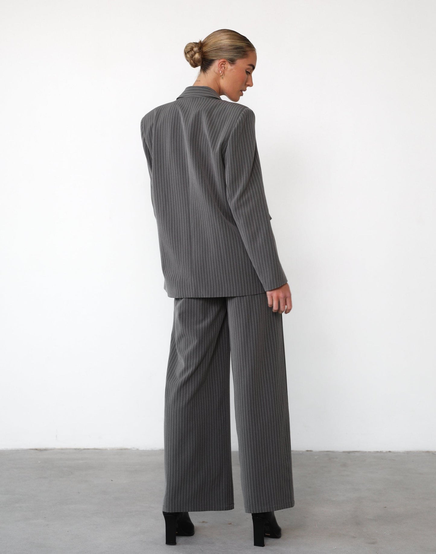 Aster Blazer (Slate Pinstripe)