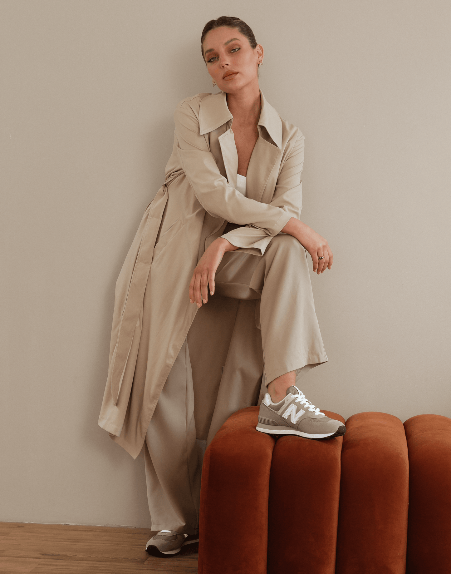 Portrait Trench Coat (Beige)