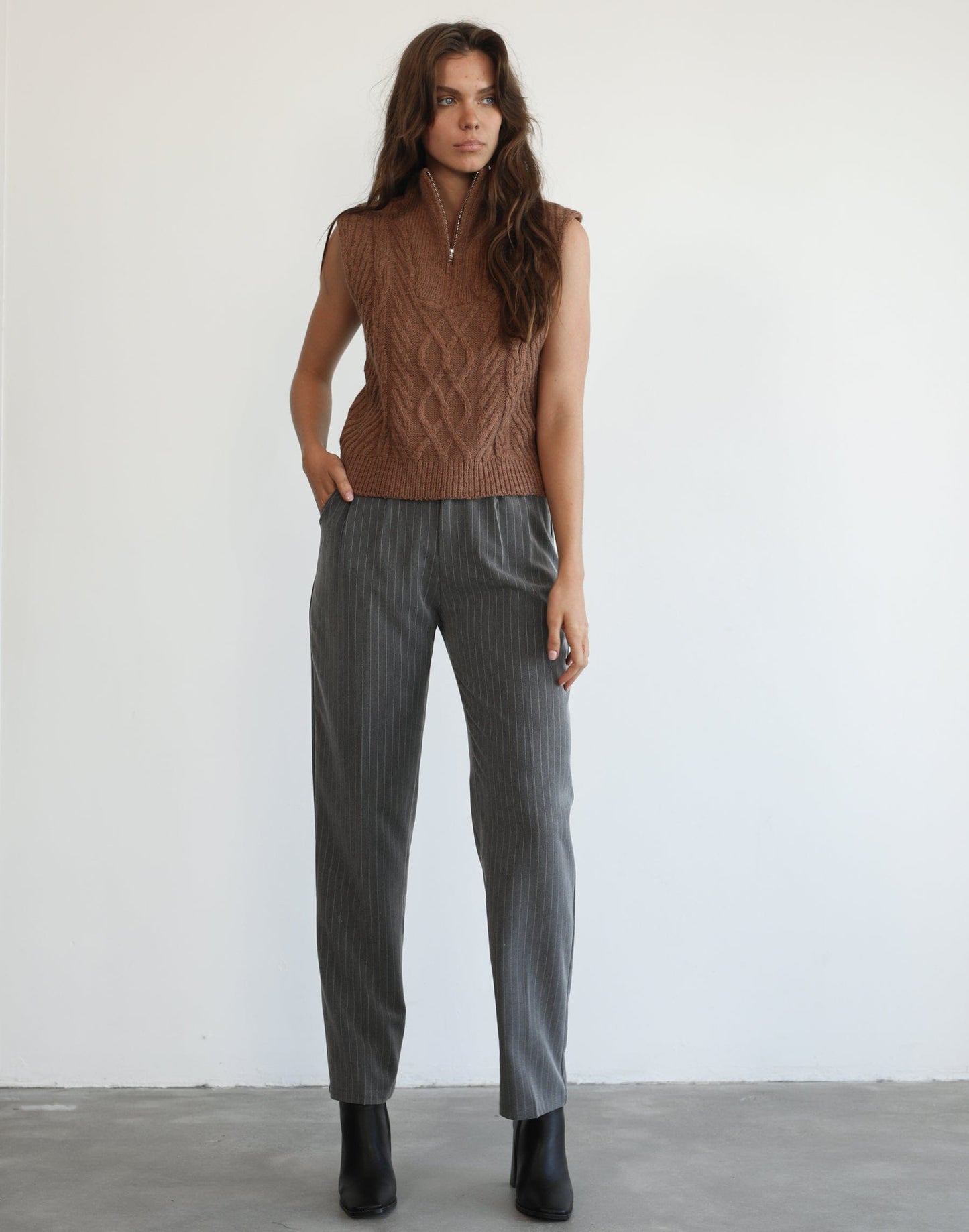 Carly Vest (Almond)