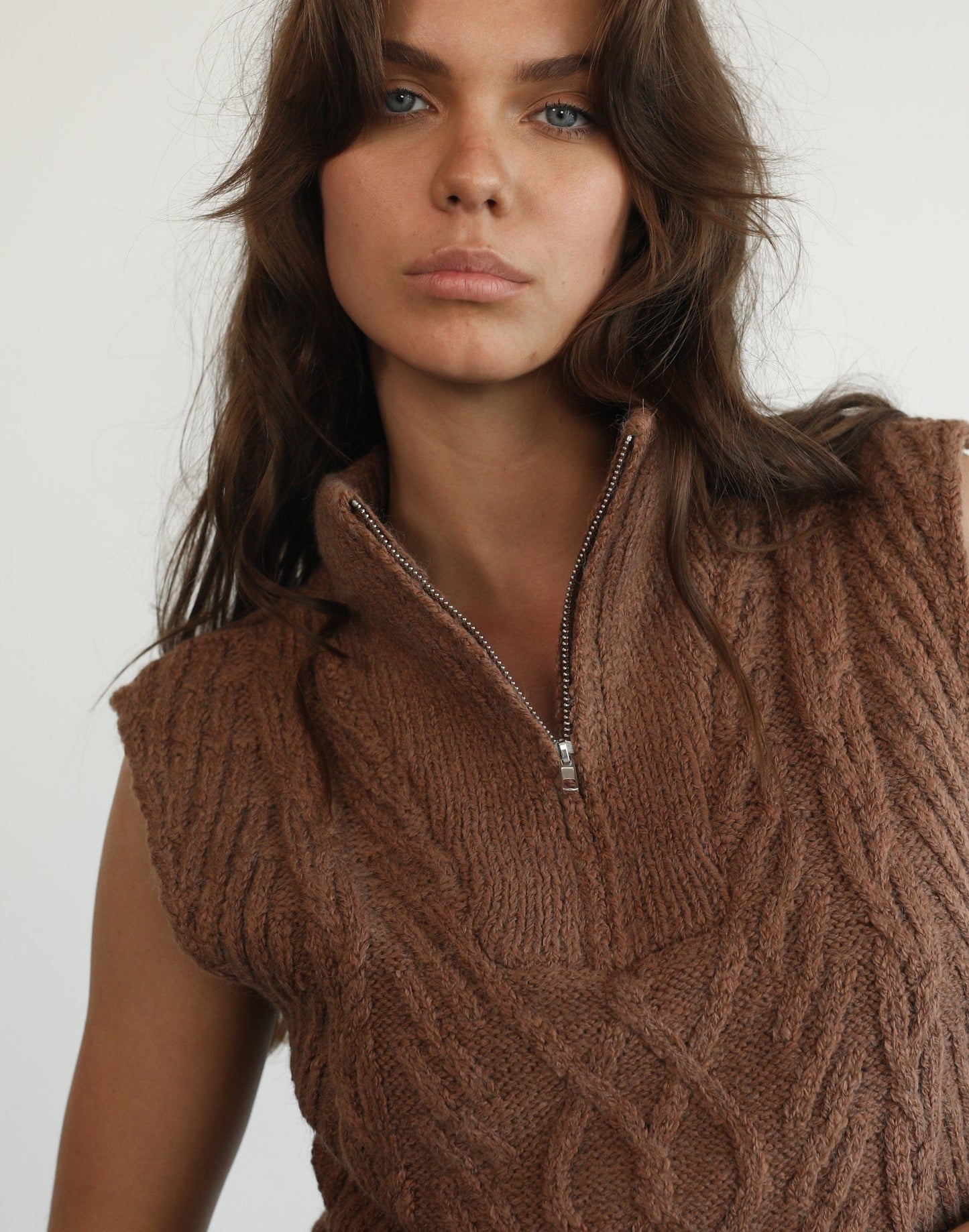 Carly Vest (Almond)